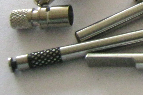 微型五金元(yuán)件電(diàn)鍍處(chù)理