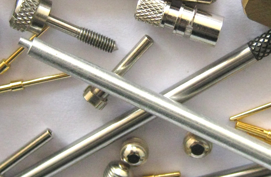 微型(xíng)五金表麵電解拋光